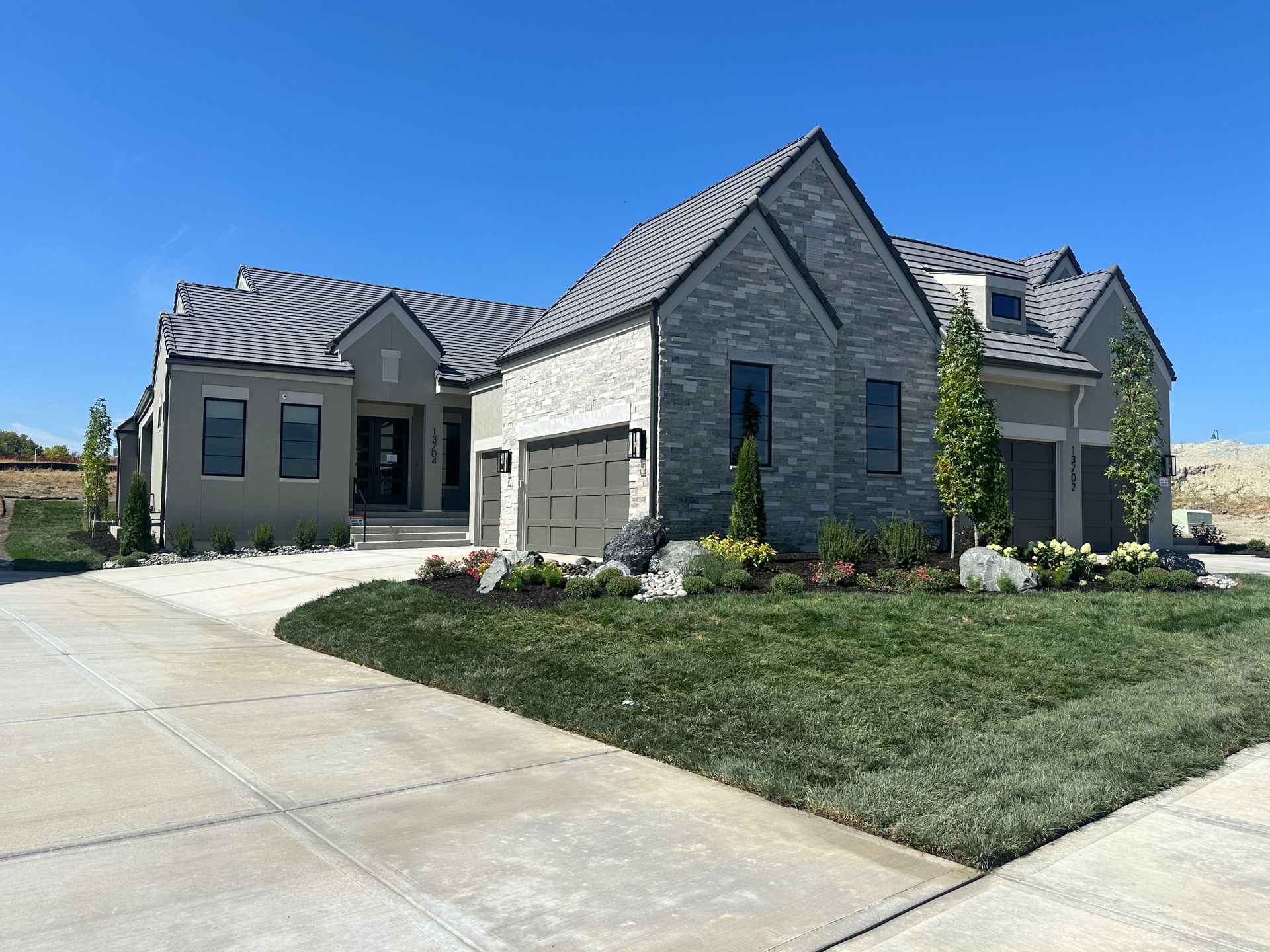 Lambie Homes — 13704 Pembroke Ln