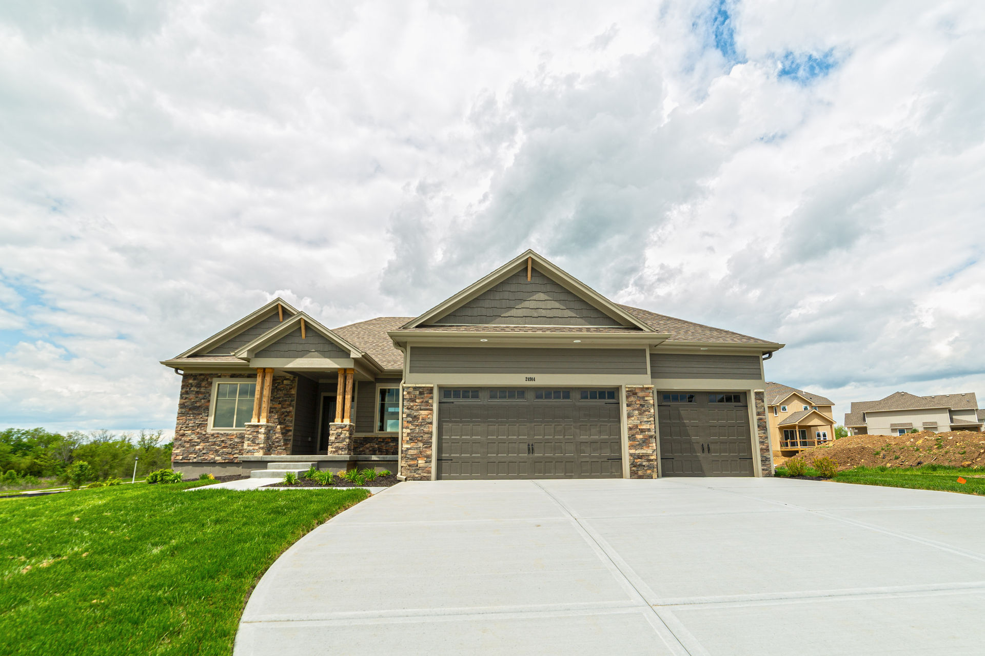 Drippé Homes Inc — 24914 W 76th St