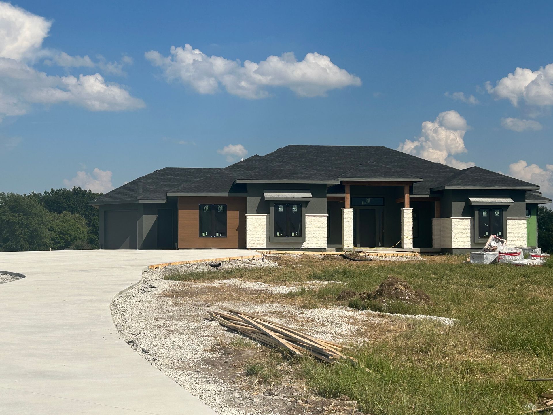 Dreams & Design Building — 1505 SW Stonehaus Dr