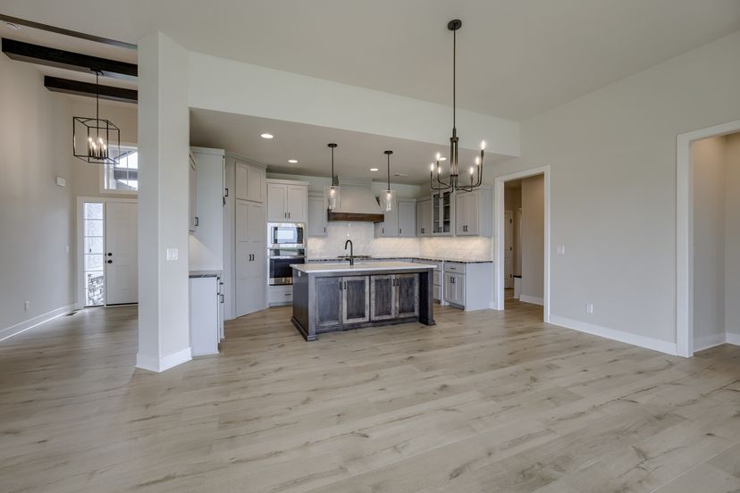 SAB Construction, LLC — 10750 N Bell St