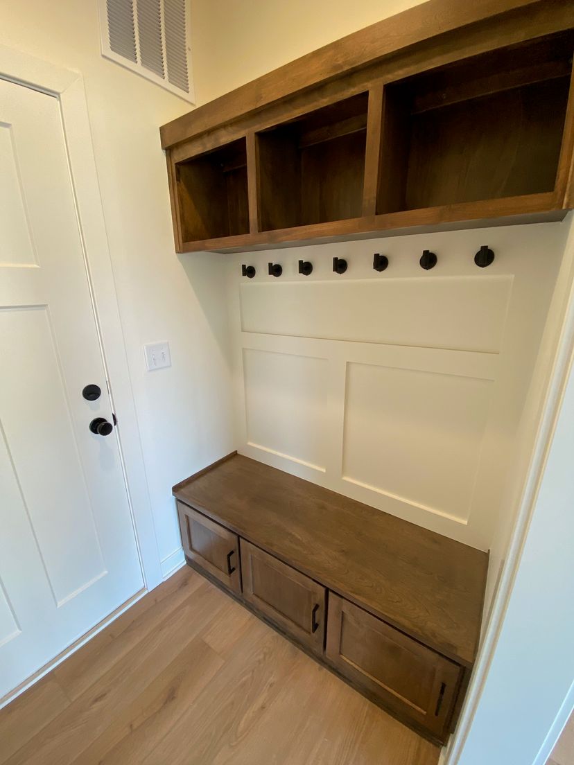 Graham Construction Company — 2004 SE Oak Ridge Dr