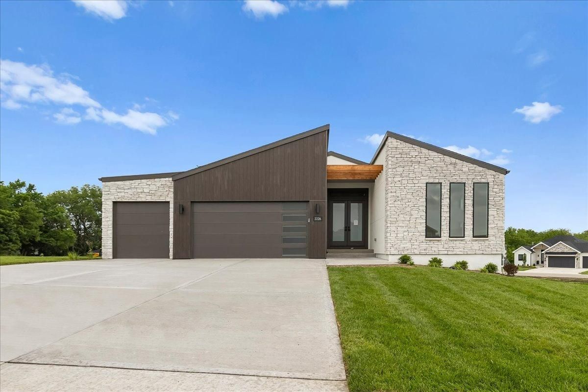 Elevate Design + Build, LLC — 2226 SW Crown Dr