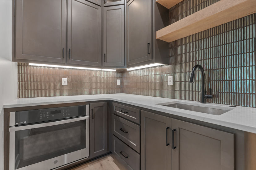 McGraw Homes, Inc. — 4332 NE Hideaway Dr