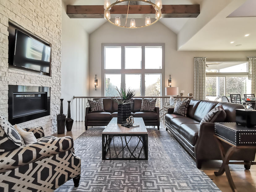 Don Julian Builders, Inc. — 6105 NW 58th St