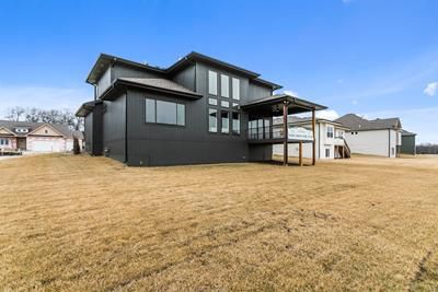 Walker Custom Homes — 2035 SW Wheatfield Ct