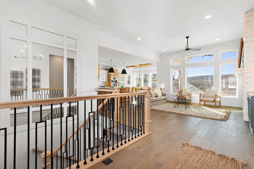 Dreams & Design Building — 6624 Belmont Dr