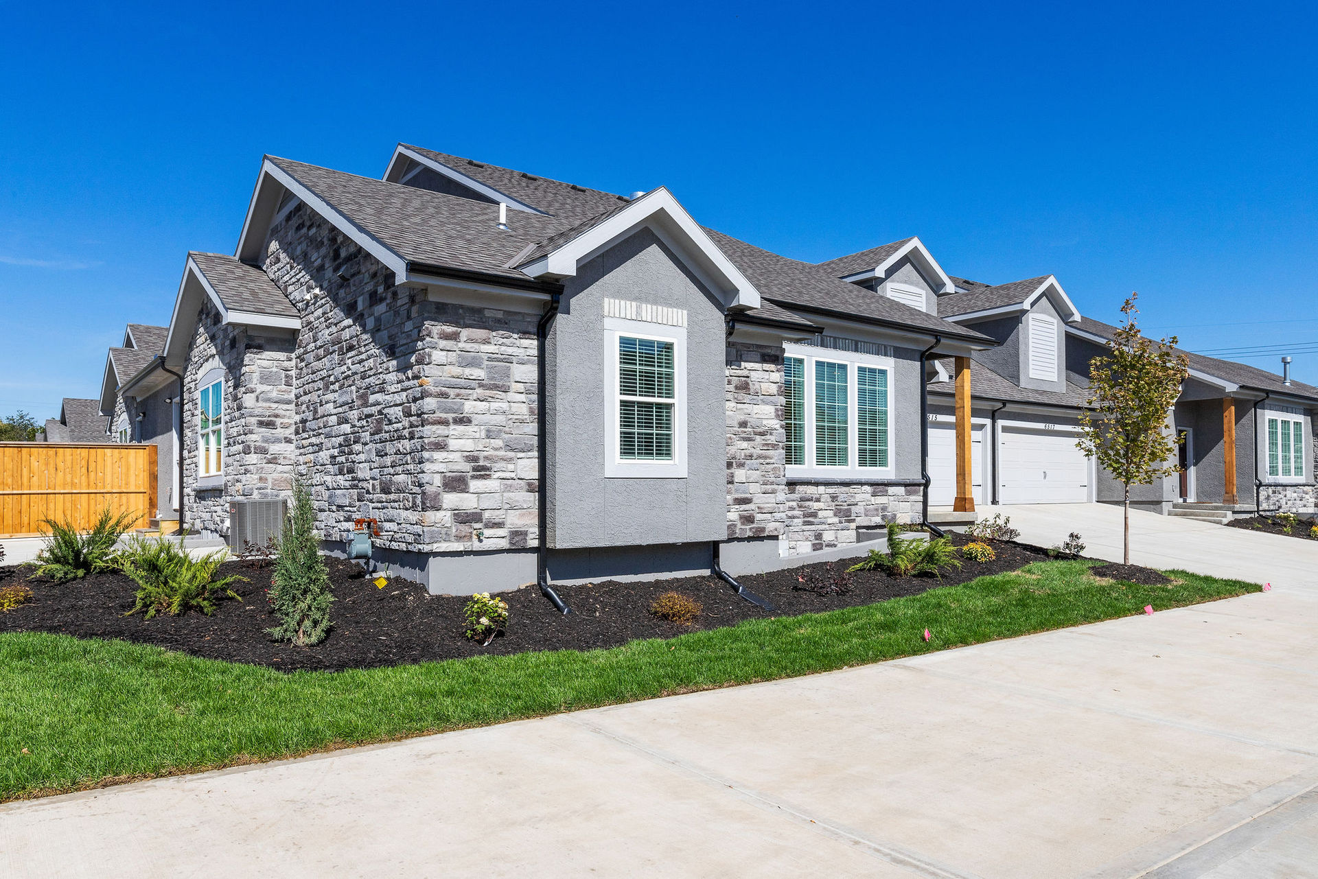 Dreams & Design Building — 6479 Barth Rd