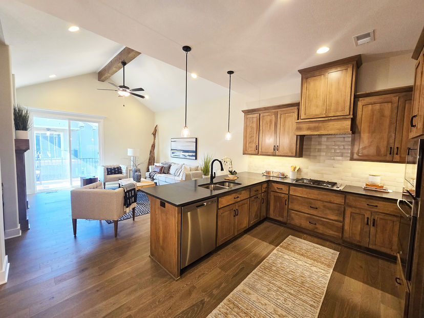 SAB Construction, LLC — 17386 S Raintree Dr