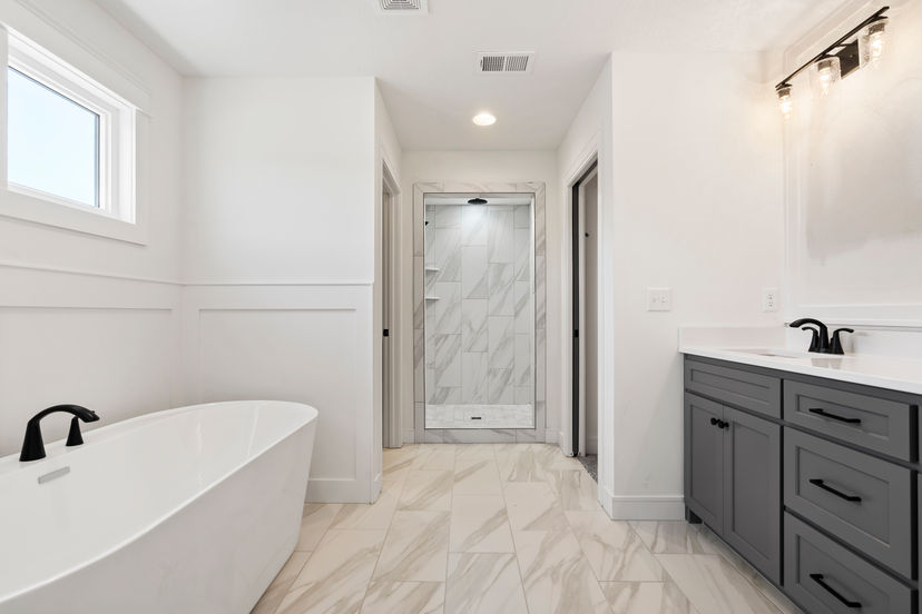 JFE Construction — 1624 SW 27th St