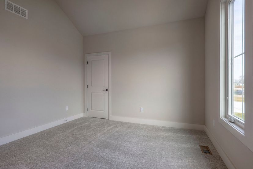 Roeser Homes — 17210 S Hall St