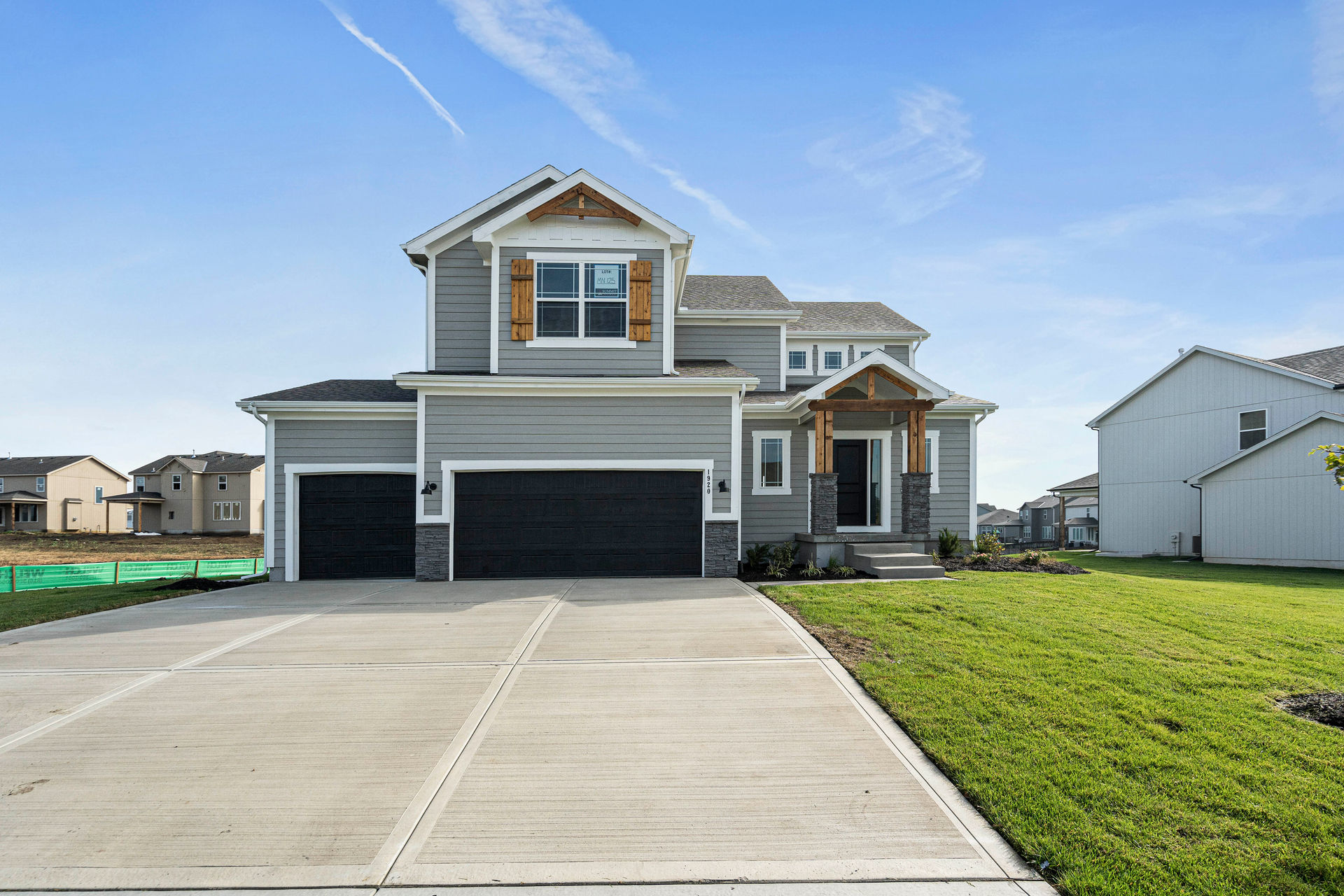 Summit Homes — 9019 NE 111th Pl