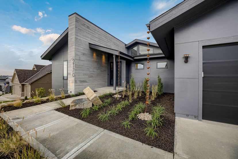 Edward Franklin Building Co — 2170 Scenic View Dr