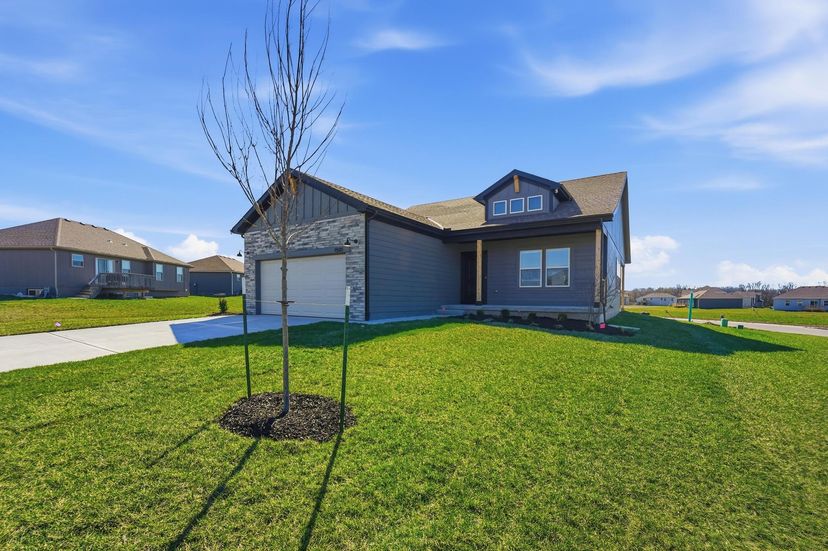 Summit Homes — 1501 SW 9th St