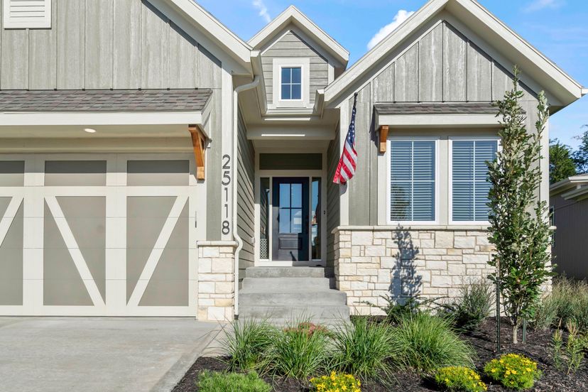 Roeser Homes — 25118 W 98th Pl
