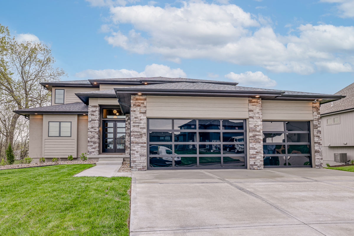 Walker Custom Homes — 1113 Hummingbird Ct