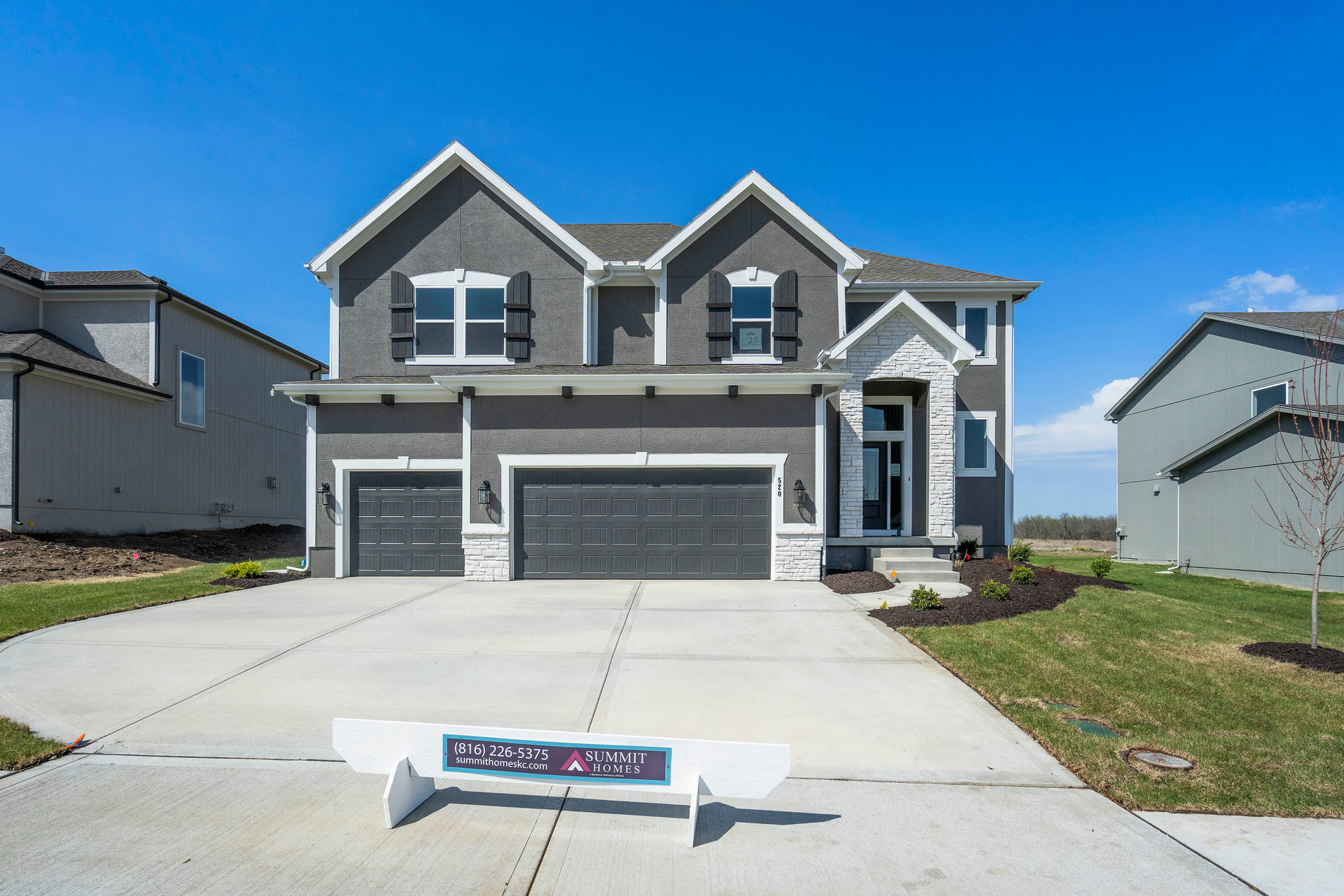 Summit Homes — 520 SE Carter Rd