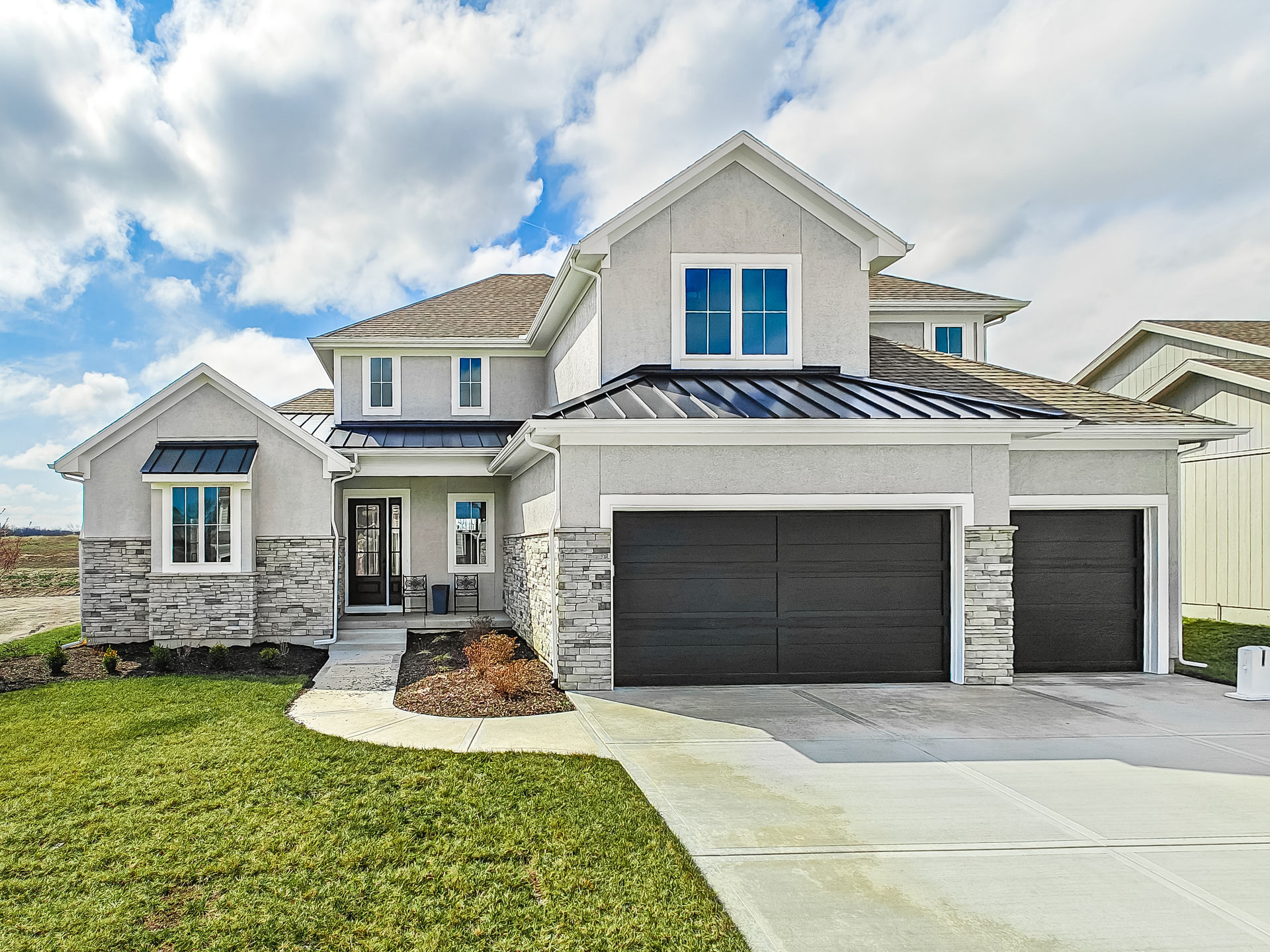 Don Julian Builders, Inc. — 10522 N Hawthorne Ave