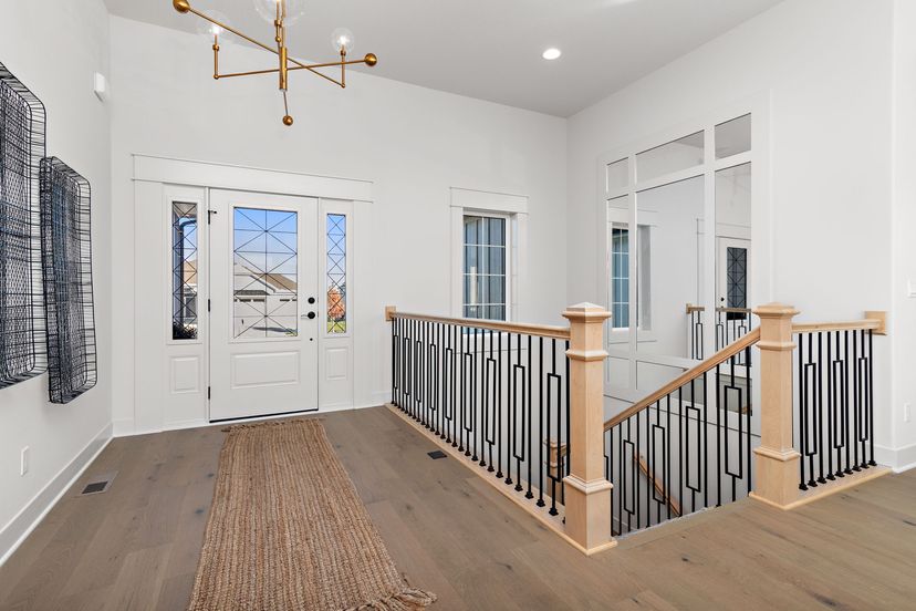 Dreams & Design Building — 6624 Belmont Dr