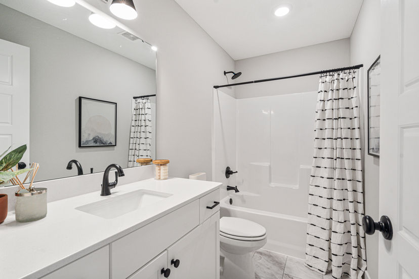 clover & hive — 3546 SE Corbin Dr