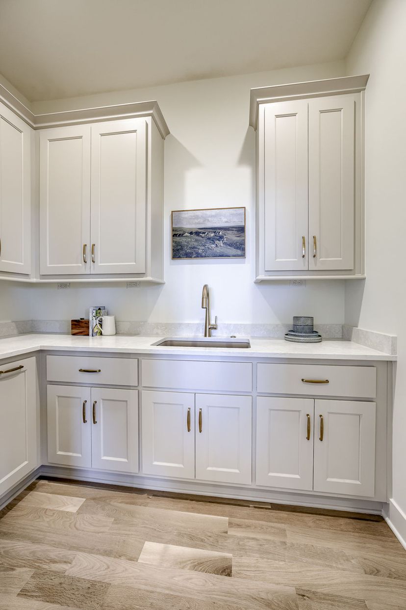 French Homes Inc — 11514 S Roundtree St