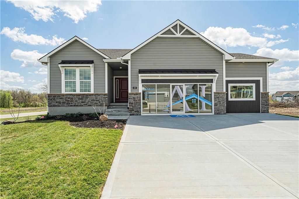 Ashlar Homes — 400 SW Hawthorne Ln