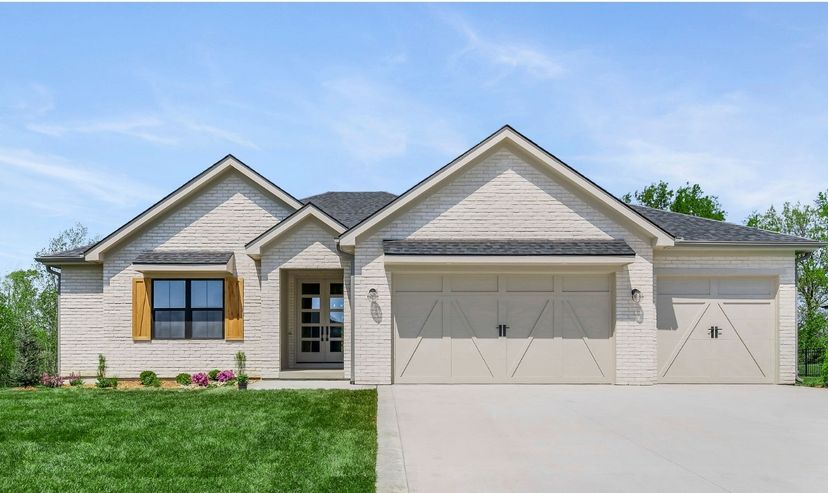 Stone Chase Homes — 817 SE Larue St