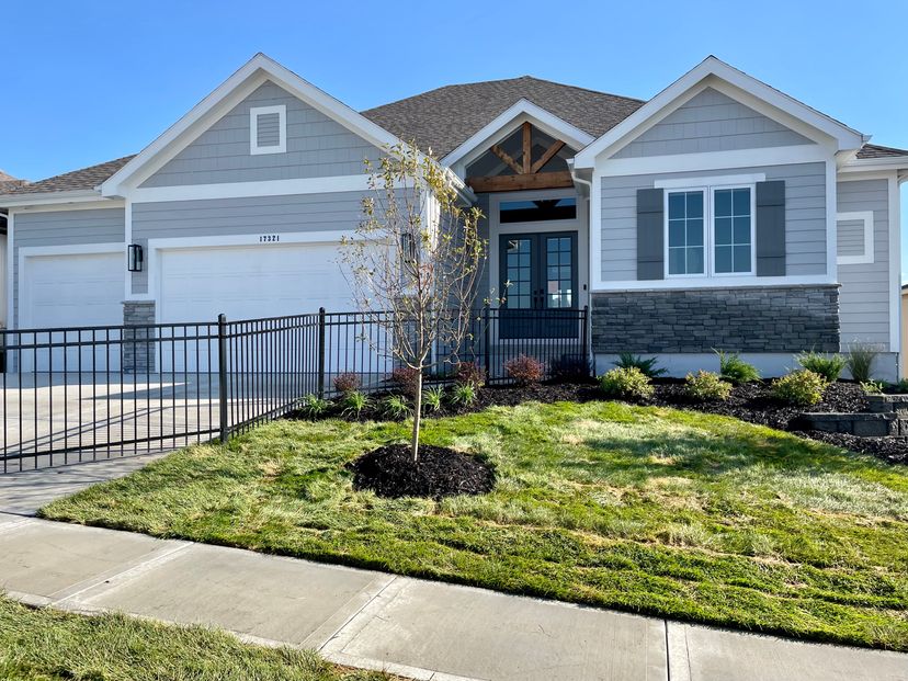 Bickimer Homes — 17321 Bradshaw St