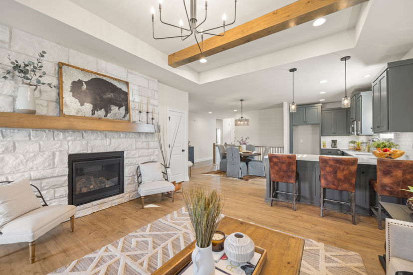 SAB Construction, LLC — 10714 N Bell St
