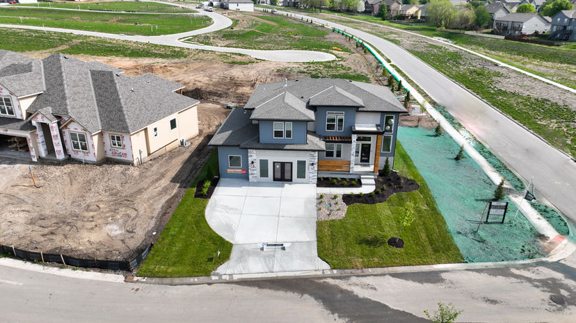 Summit Homes — 2750 SW 12th St