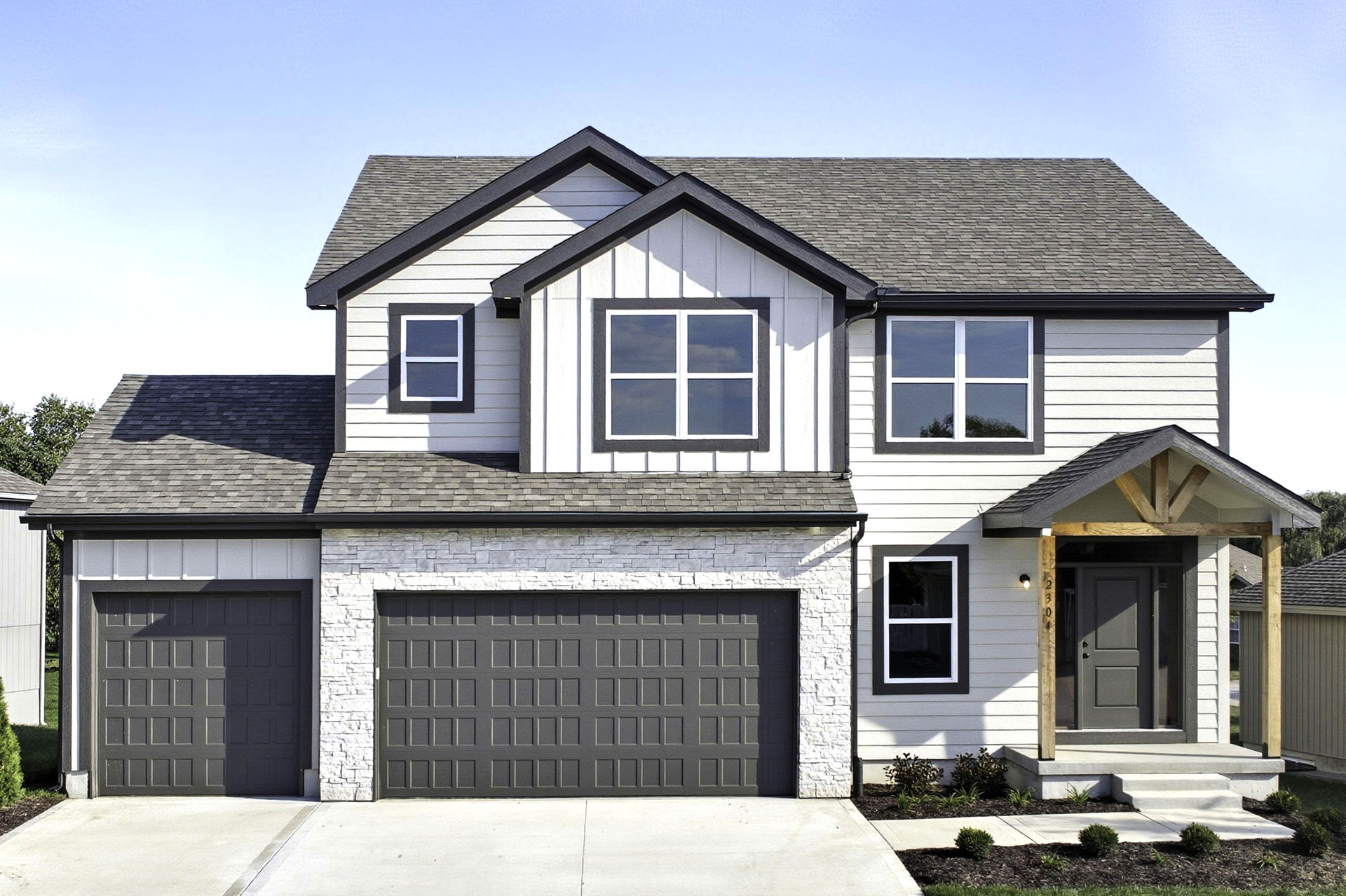 Dave Richards Homebuilding, Inc. — 2332 NE Andromada Ct
