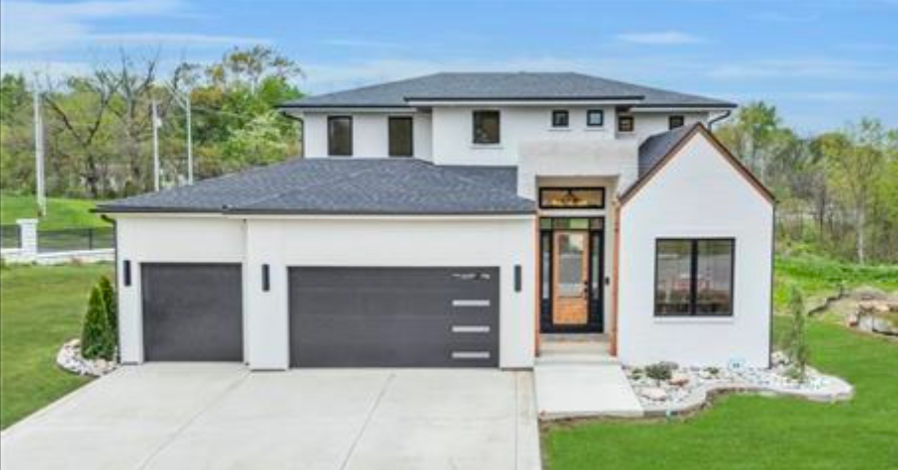 Crest Capital Group, LLC. — 2621 NW 84th Pl