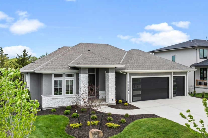 Roeser Homes — 11592 S Mize Rd