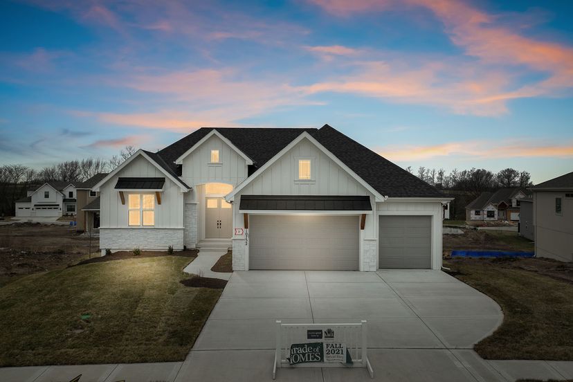 New Mark Homes KC — 10752 N Hickory Ct