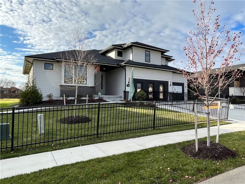 James Engle Custom Homes — 16904 Rosehill St