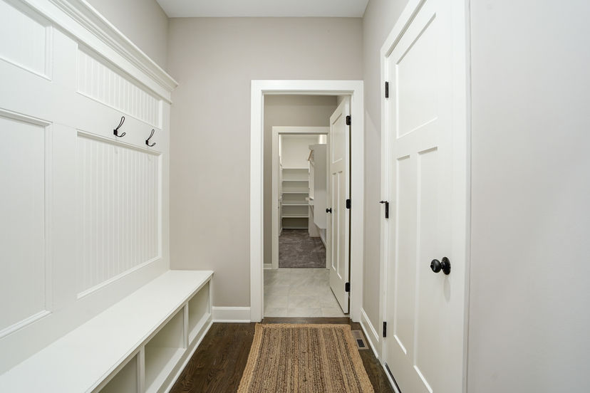 Lakeshore Homes LLC — 707 Apache Court