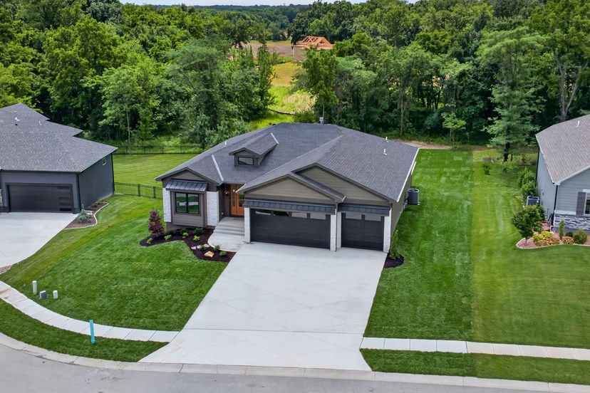 NEW LEAF CONSTRUCTION LLC — 1149 Hummingbird Ct