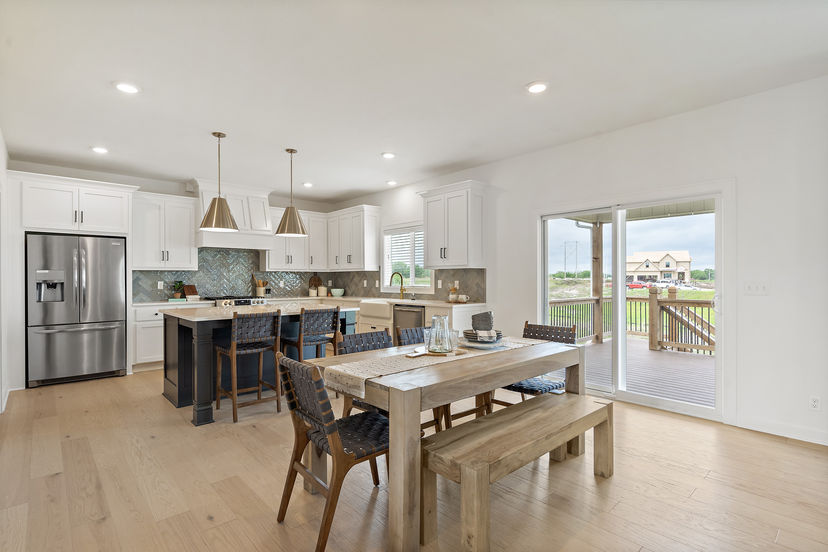 Summit Homes — 10710 N Holly St
