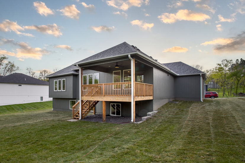 Top Shelf Home Builders — 1601 SW Stonewall Dr