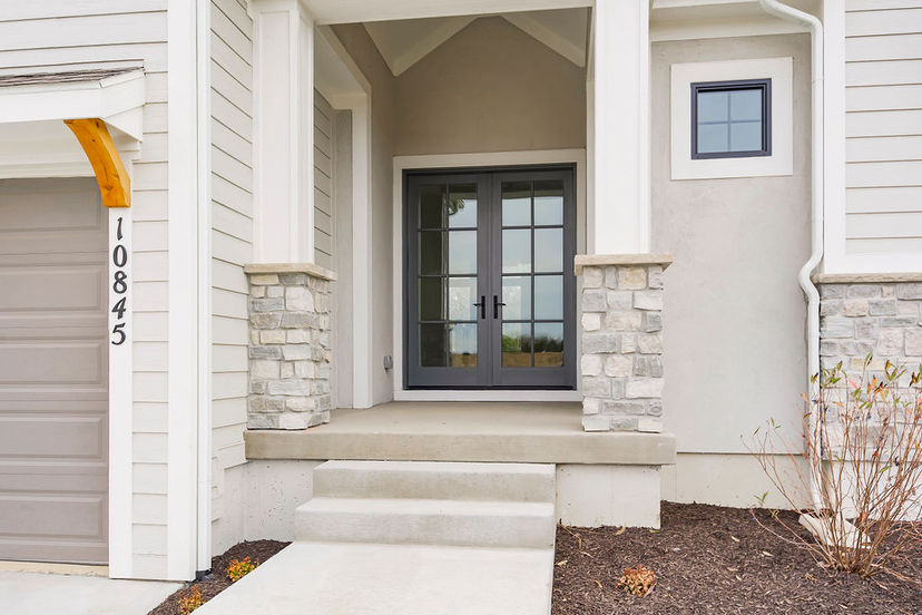 Roeser Homes — 10845 S Shady Bend Rd