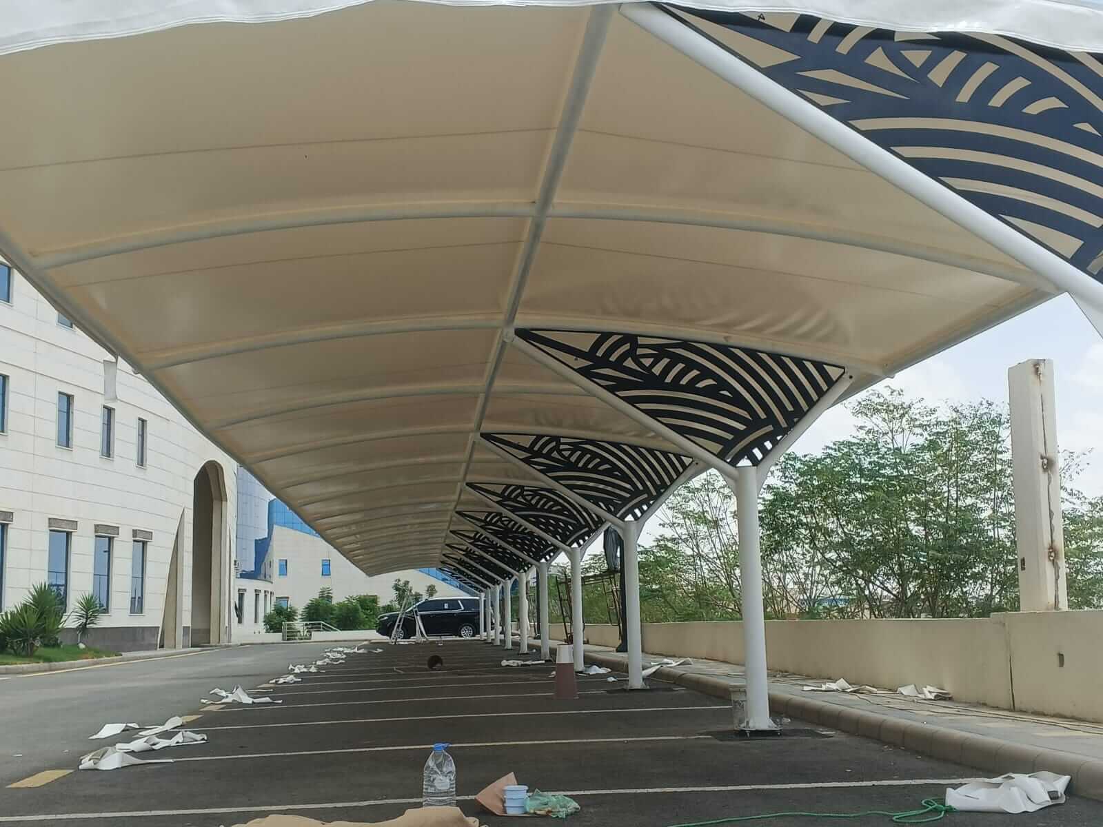 مظلات سيارات