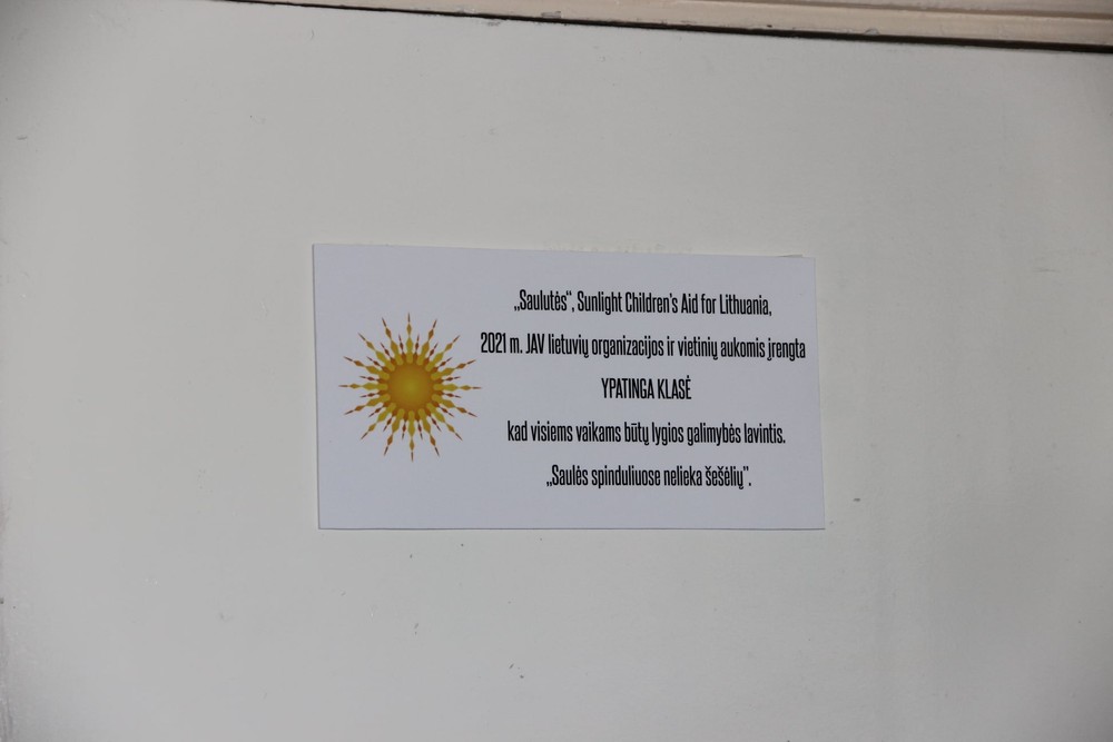 JAV lietuvių lėšomis Mosėdžio gimnazijoje įrengta klasė darbui su individualių poreikių turinčiais vaikais. /