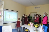 Mosėdžio gimnazijoje klasės aprūpintos išmaniosiomis lentomis, jos naudojamos ir darbui su mokymosi sunkumų turinčiais mokiniais. /