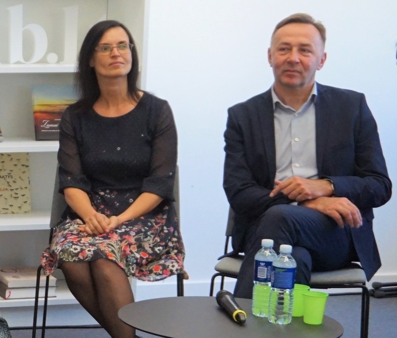 specialioji pedagogė Svaja Venckienė ir direktorius Arūnas Grimalis