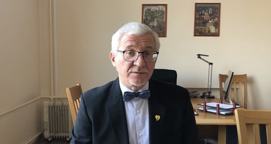 article Profesorius Gruževskis: „Gerų žinių Vyriausybei aš neturiu“ cover image