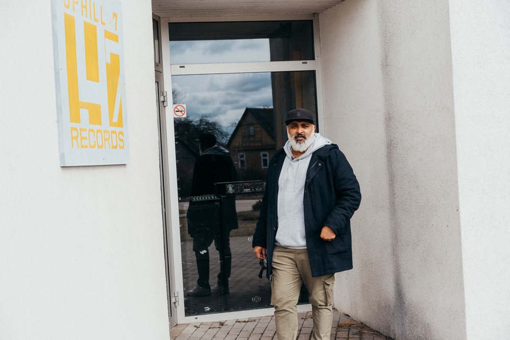 Daršanas kuria namus Pabradėje. /