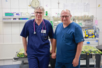 Gydytojas Aleksandras Lelikovas ir Klaipėdos vaikų ligoninės Reanimacijos – intensyviosios terapijos skyriaus vedėjas Linas Mikelis. /