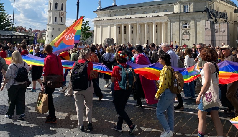 „Queer“ situacija Lietuvoje: jei Vilniuje žmonės gali tuoktis viešai, tai dar nereiškia, kad Rokiškyje jie galės daryti tą patį