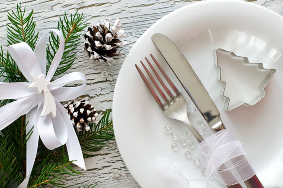 White Christmas place setting