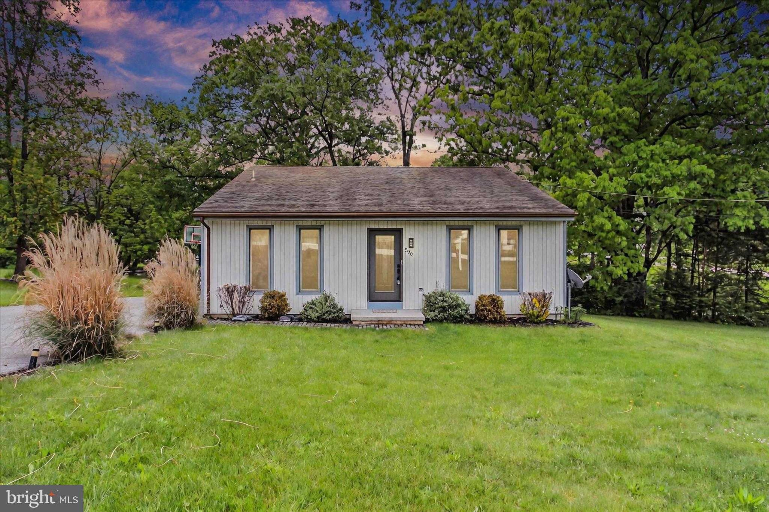 298 Lake Meade Dr, East Berlin