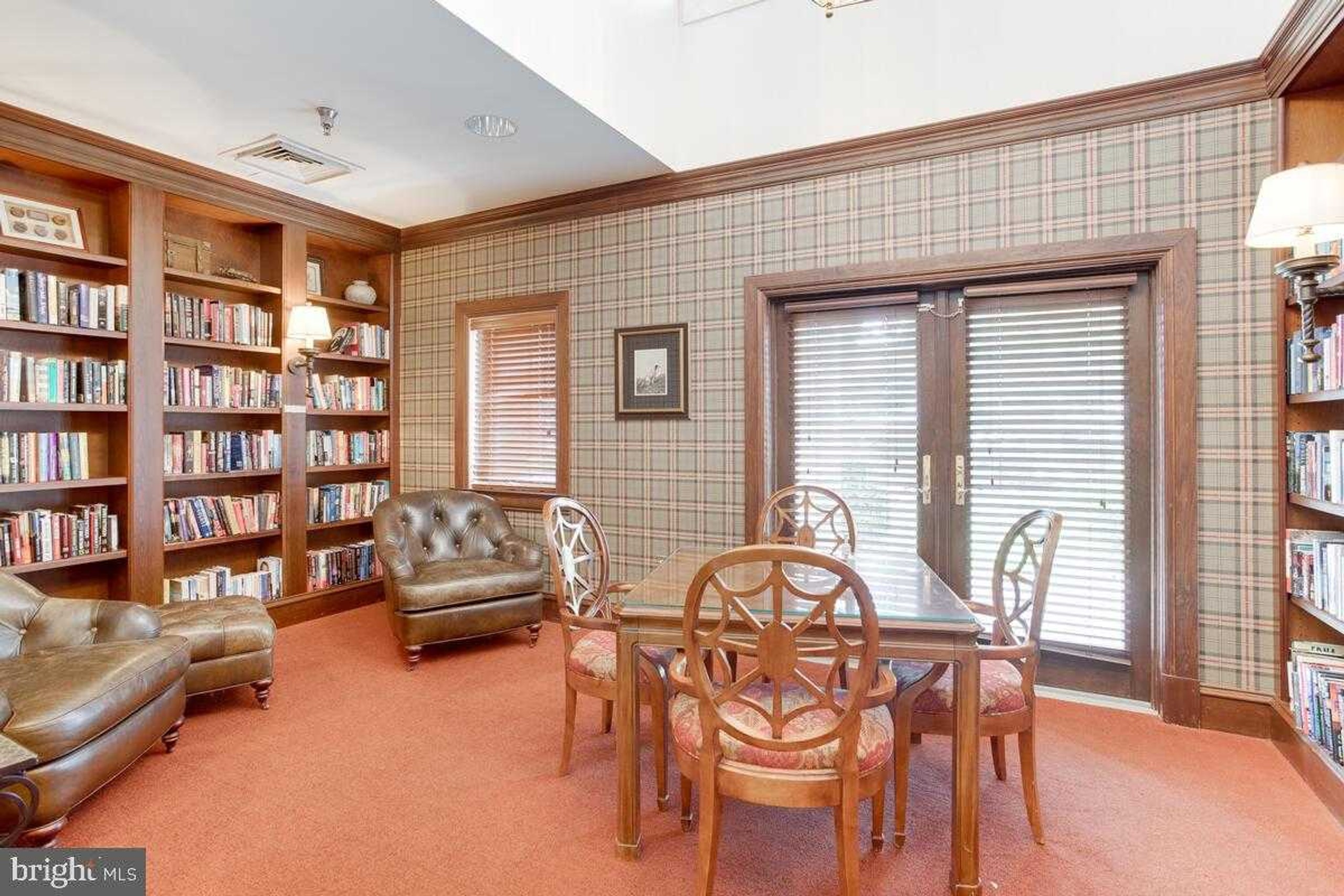 2550 Kensington Gdns Unit 205 photo 42